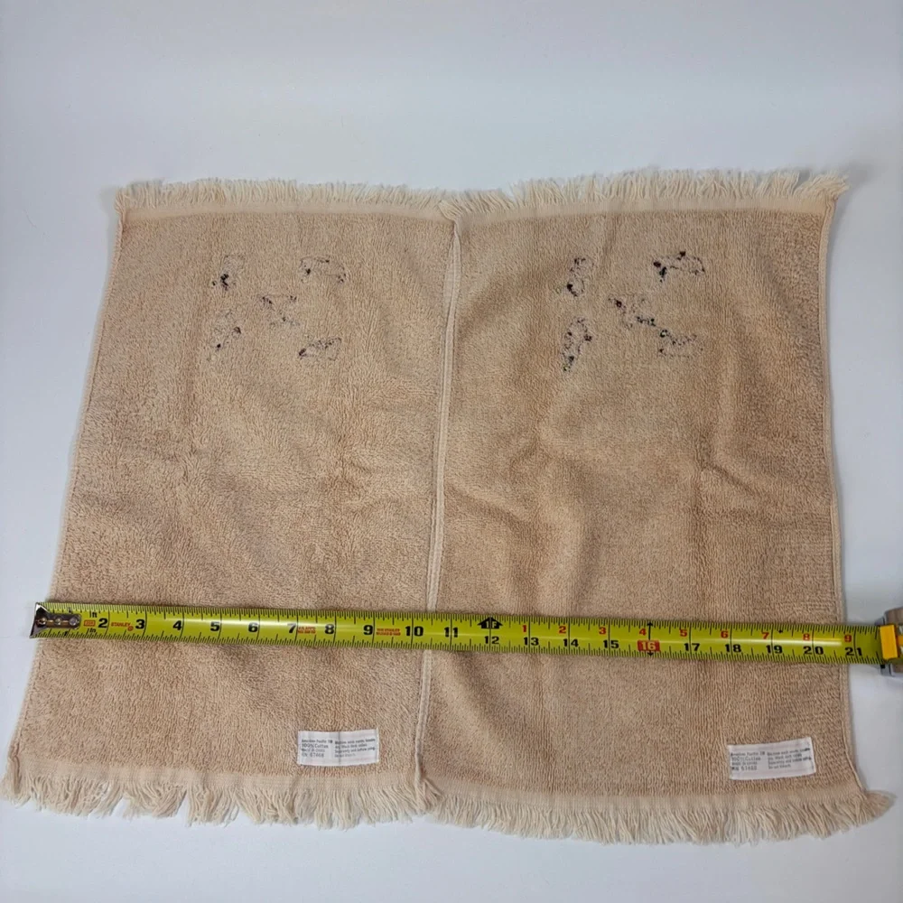 VTG American Pacific‎ Winnie The Pooh Embroidered Set of 2 Hand Towels Beige Tan